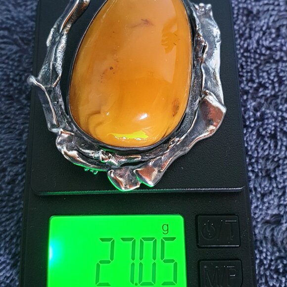 Fabulous Antique Natural Butterscotch Egg Yolk Amber Brooch European Origin - Picture 9 of 11